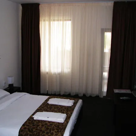 Park Eagle Stone 3* Kopriwschtiza
