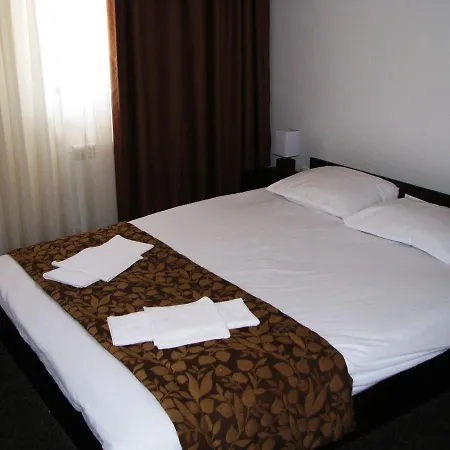 Park Eagle Stone 3* Kopriwschtiza
