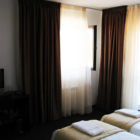 Park Eagle Stone 3*